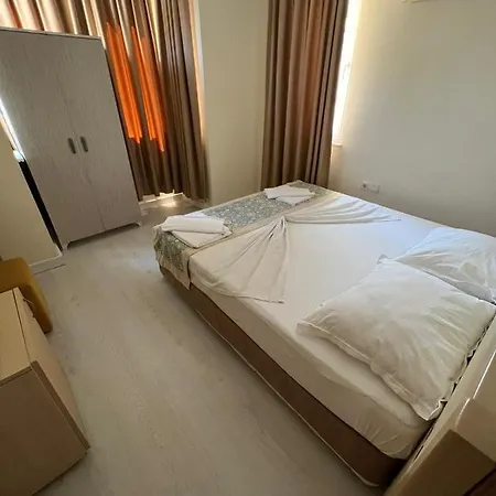 Papaya A-4 Bed & Breakfast